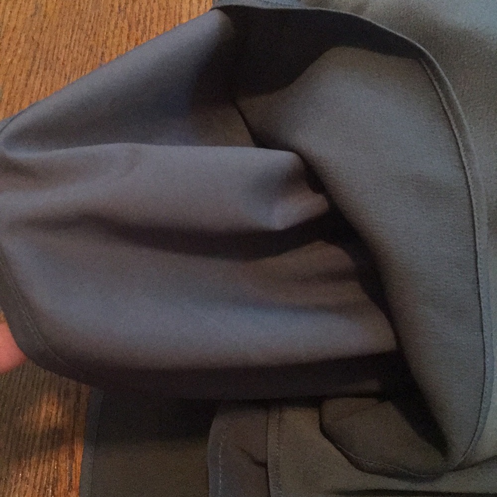 Banana Republic Ruffle Dress - Picture 5 of 7